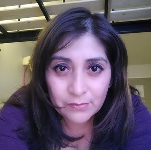 Meet your Posher, Elizabeth